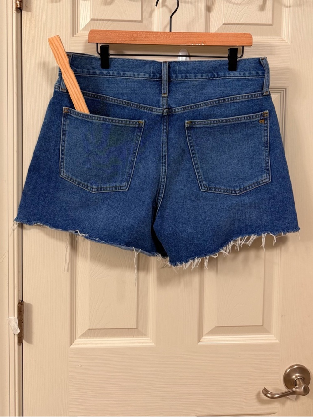 Madewell Medium Wash Blue High-Rise Frayed Cut Off Denim Shorts Size 32 - Picture 5 of 14